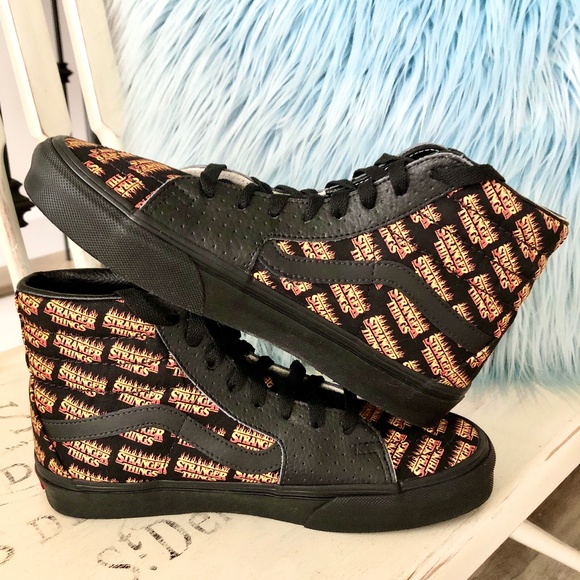 𝅺Vans X Stranger Things, Collab, Off The Wall, High Top Sneakers, Customs, 7.5 - Picture 4 of 14
